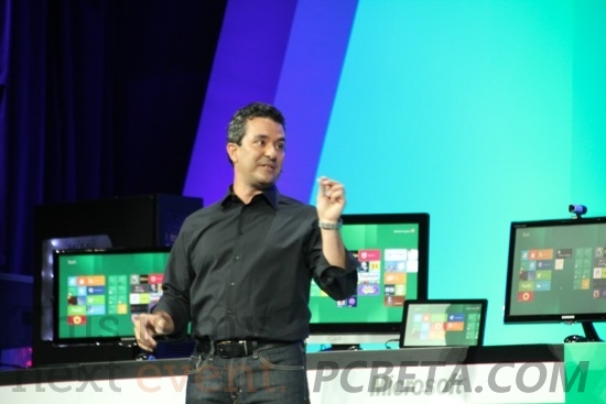 负责Windows战略与硬件的微软副总裁迈克尔·安吉罗